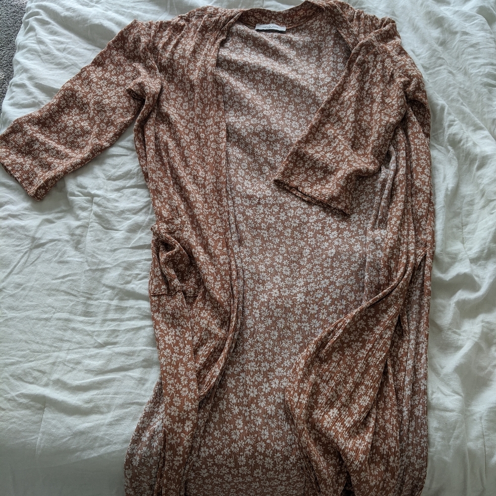 Carly Jean Los Angeles Lennon kimono